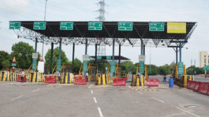 India Toll Plaza Update: साल के अंत तक 400 टोल प्लाजा बैरियर-मुक्त करने की तैयारी, जानें कैसे काम करेगी नई व्यवस्था